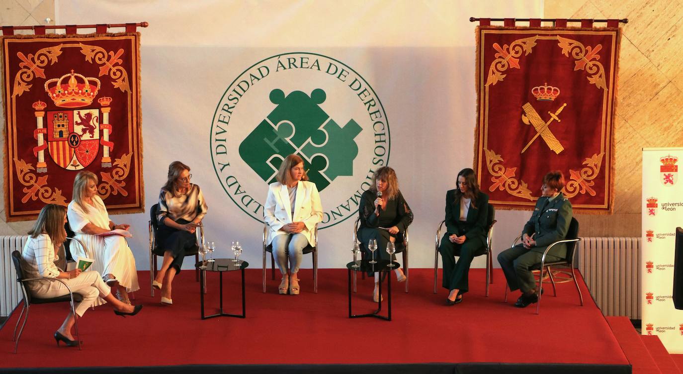Fotos: Encuentro de Mujeres Directivas en la ULE