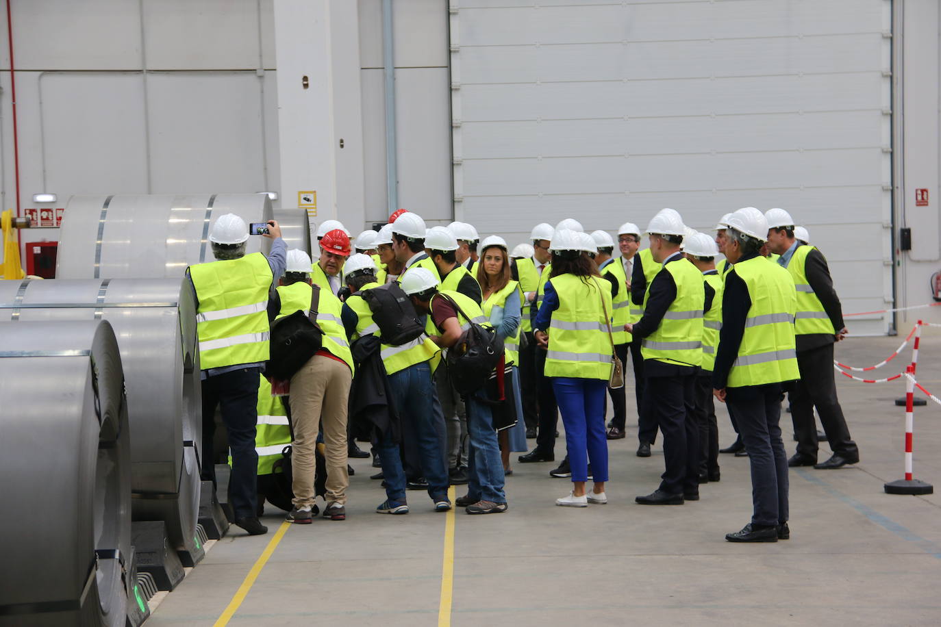 Visita institucional a la planta siderúrgica del grupo NSR en Villadangos del Páramo. 