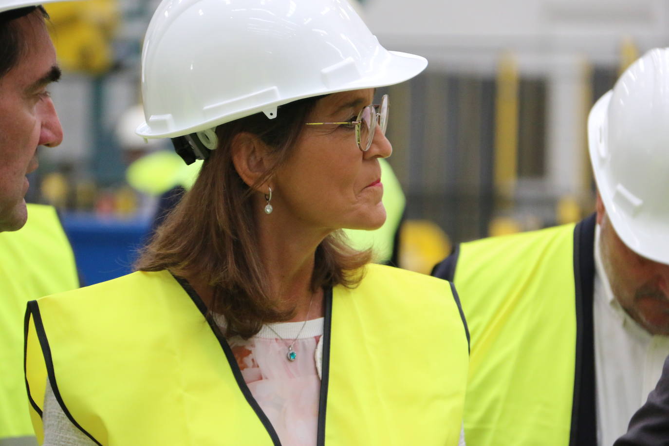 Visita institucional a la planta siderúrgica del grupo NSR en Villadangos del Páramo. 