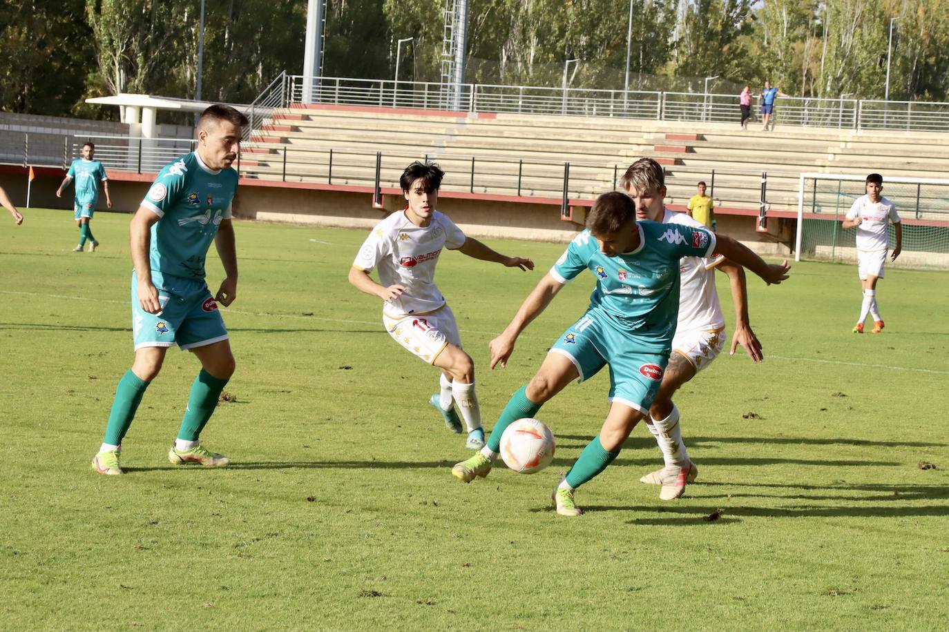 El Atlético Astorga se lleva con gran superioridad el duelo provincial ante el Júpiter (1-5)