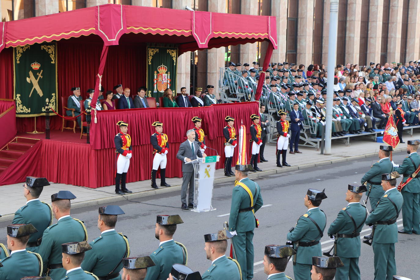 Acto central de la semana institucional de la Guardia Civil en León. 