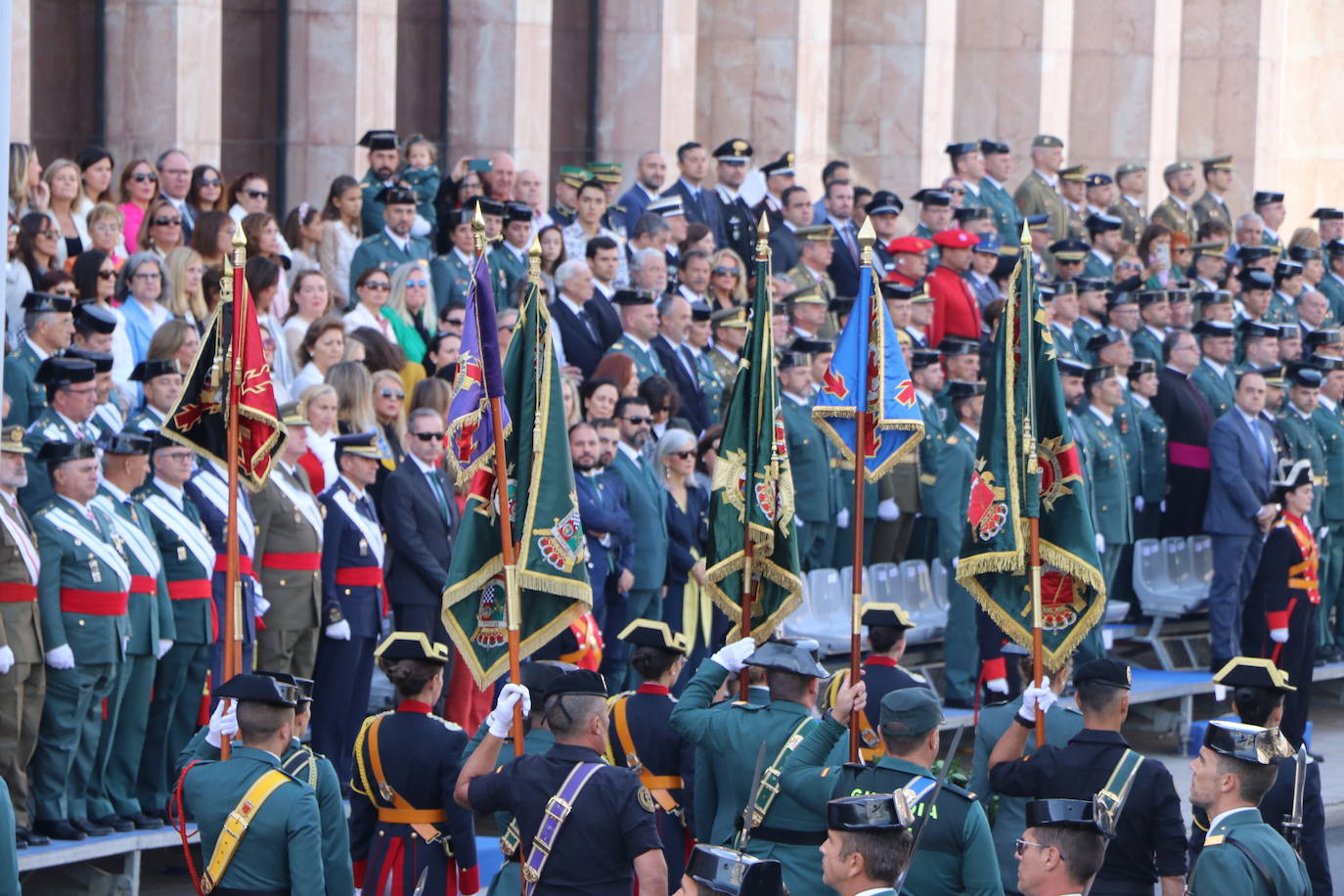 Acto central de la semana institucional de la Guardia Civil en León. 