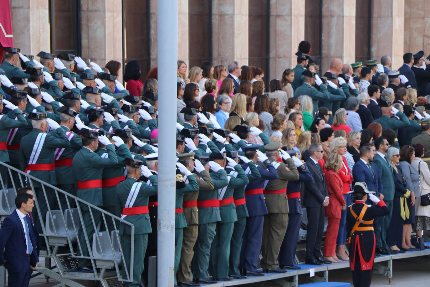 Acto central de la semana institucional de la Guardia Civil en León. 