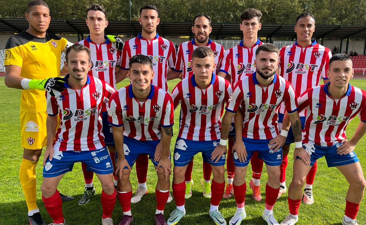 Formación del Atlético Bembibre para medirse al Numancia B.