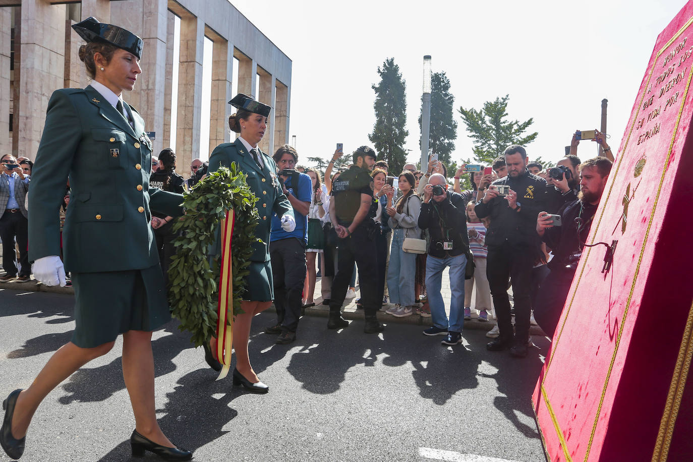 Acto central de celebración de la festividad de la patrona de la Guardia Civil en León. 