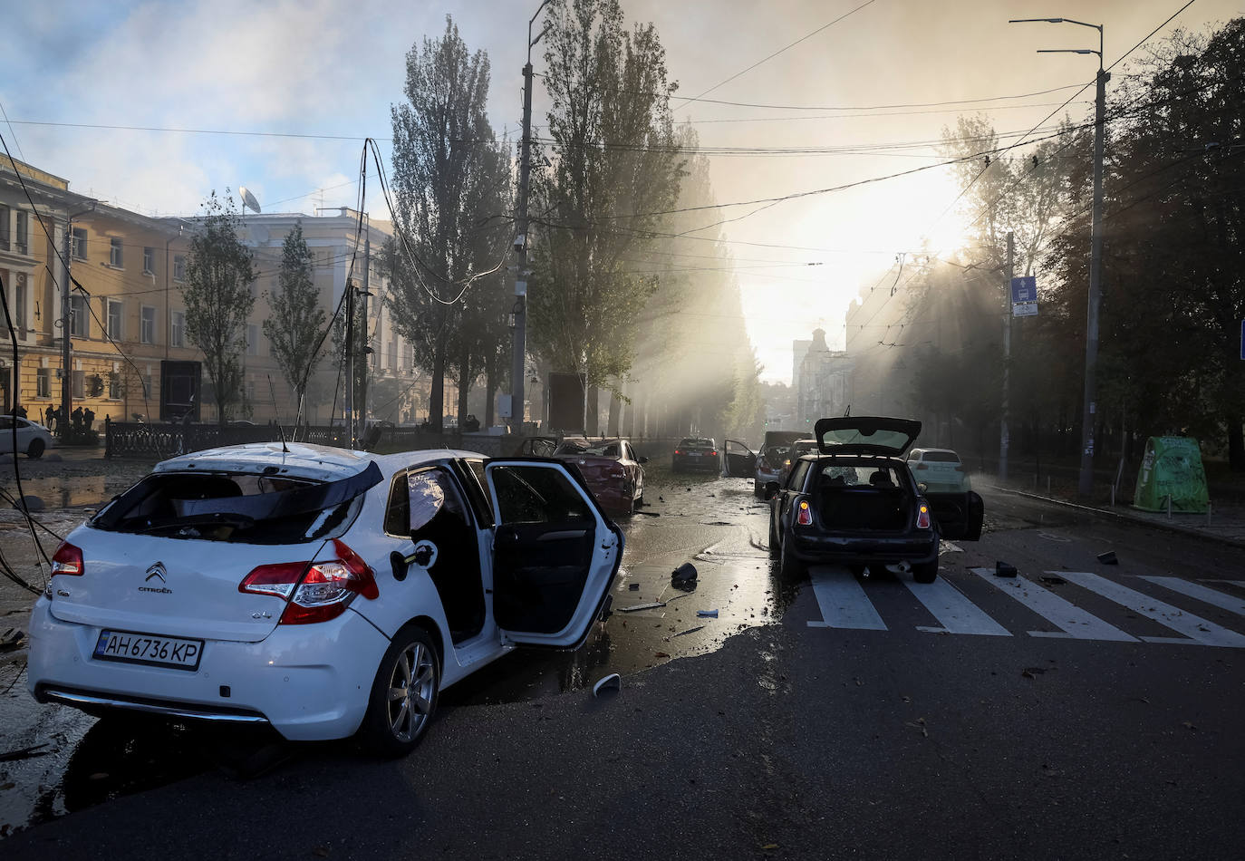 Fotos: Rusia ataca el centro de Kiev en el primer bombardeo sobre la capital desde hace meses