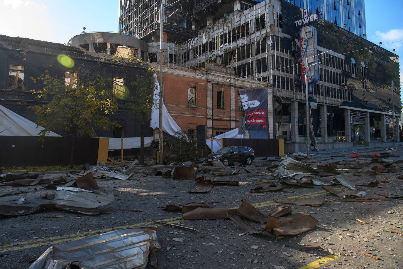 Fotos: Rusia ataca el centro de Kiev en el primer bombardeo sobre la capital desde hace meses