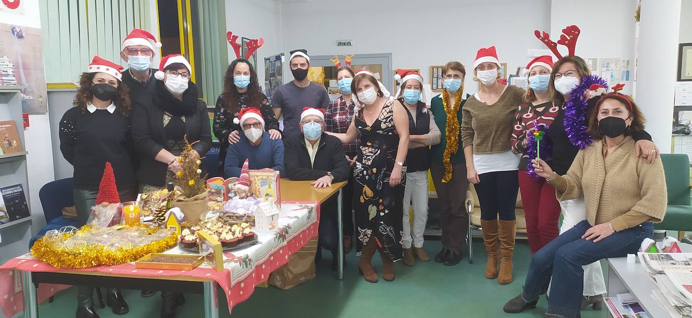 Este curso se ofrece la posibilidad de un nuevo grupo en horario matinal ahondando en la versatilidad de las propuestas para sus integrantes.