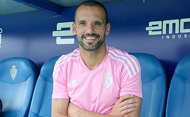 Yuri, jugador de la Deportiva, en la entrevista con leonoticias.