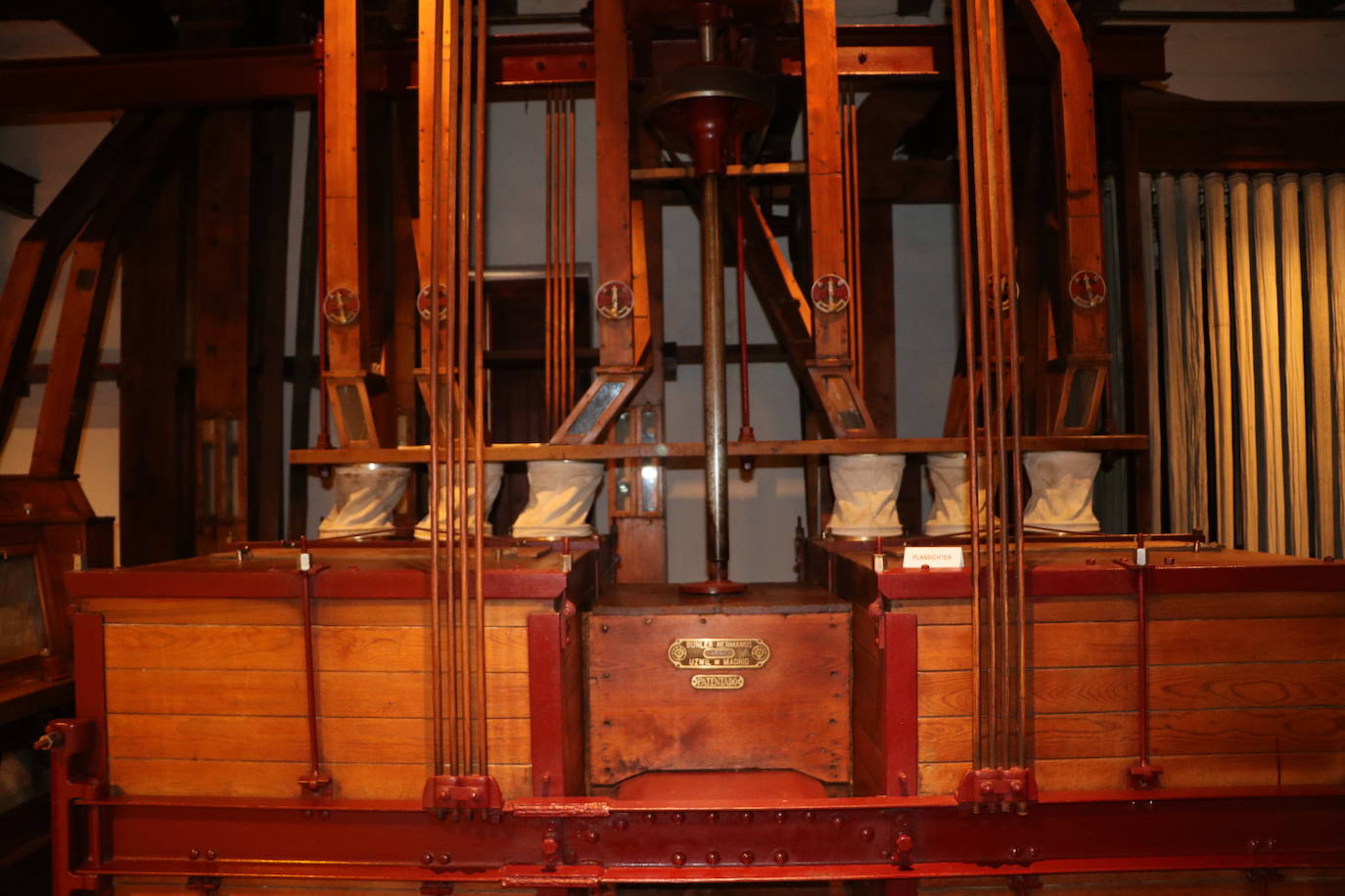 Un paseo por la historia harinera de La Bañeza a través del Citba. 