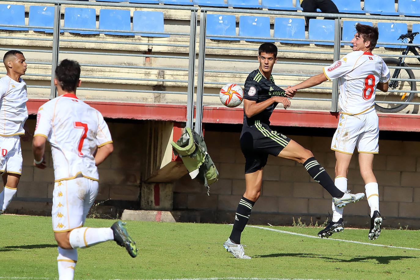 Cultural Leonesa Juvenil - Real Madrid 