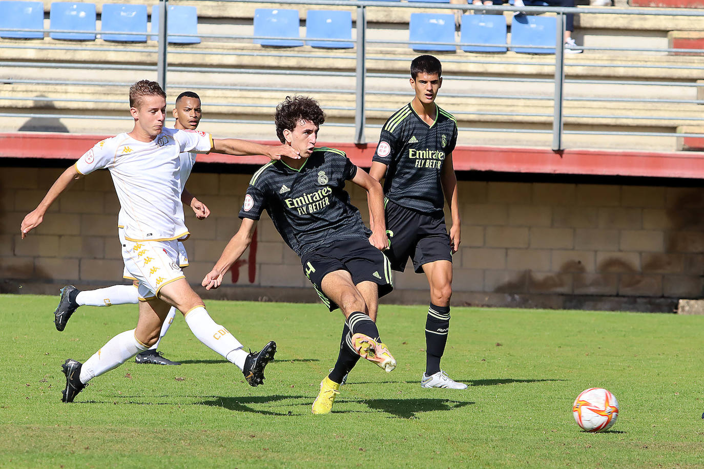 Cultural Leonesa Juvenil - Real Madrid 