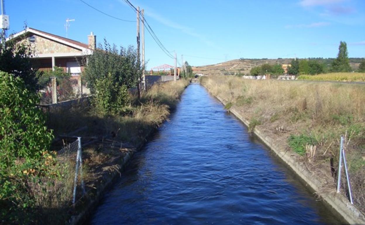 La CHD licita el contrato de reparación de canales, acequias y acueductos por 18,1 millones.