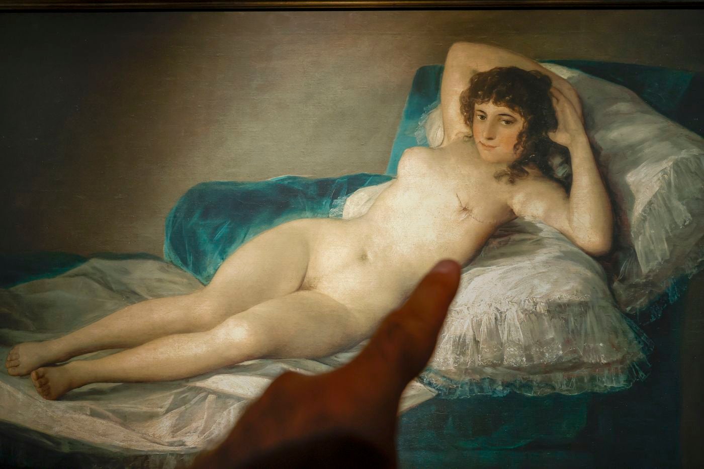 Réplica de «La maja desnuda» de Goya (entre otras obras), con pechos con mastectomías, que forma parte de la exposición que la Fundación Cultura en Vena organiza en el Museo Thyssen con motivo del Día Internacional lucha contra el cáncer de mama que se celebra este 19 de Octubre. 