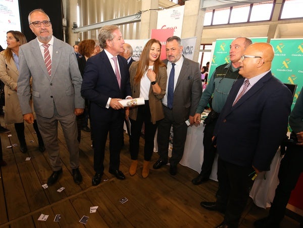 Inauguración de la III Feria del Empleo y el Emprendimiento del Bierzo.