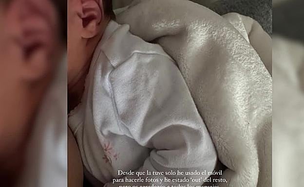 Lidia Torrent con su bebé,