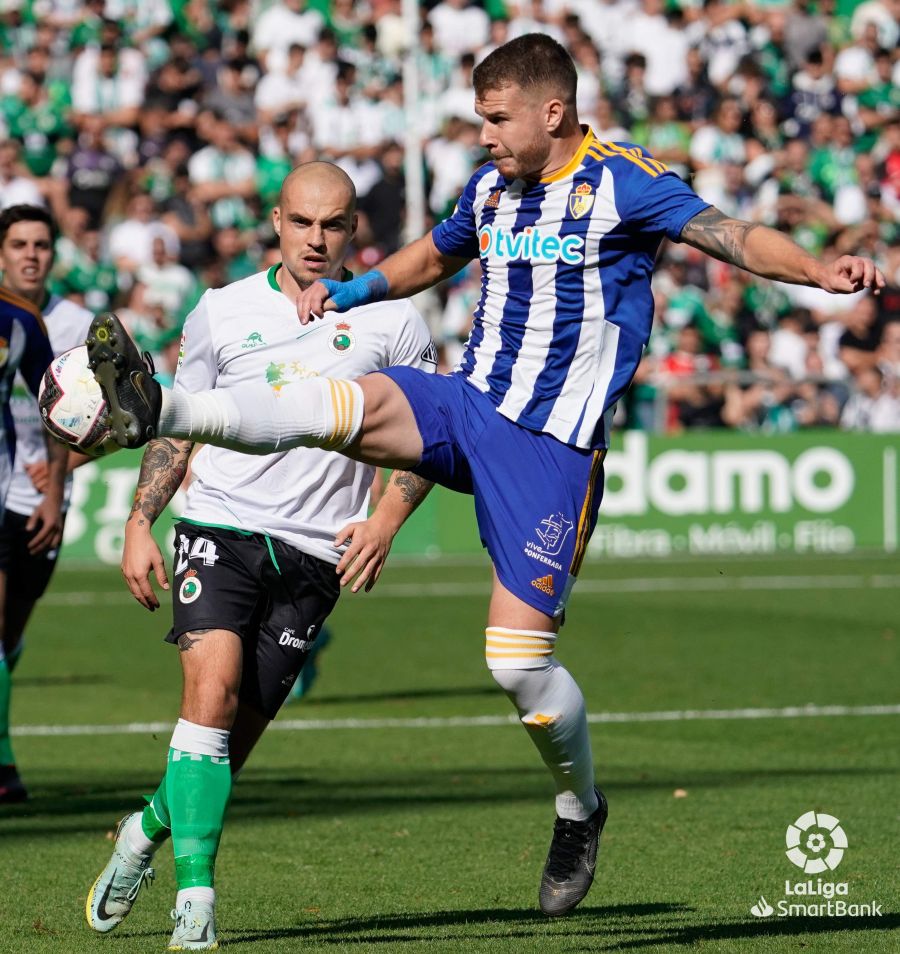 El conjunto berciano se mide al Racing en el partido correspondiente a la jornada 12 de LaLiga SmartBank