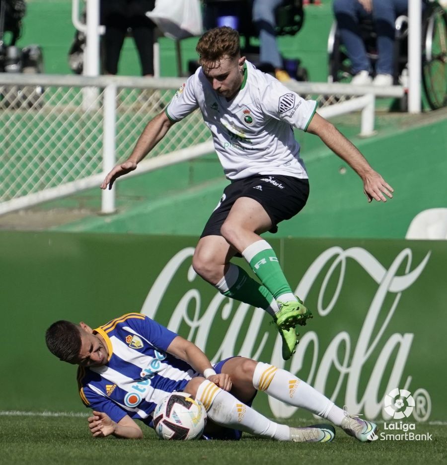 El conjunto berciano se mide al Racing en el partido correspondiente a la jornada 12 de LaLiga SmartBank