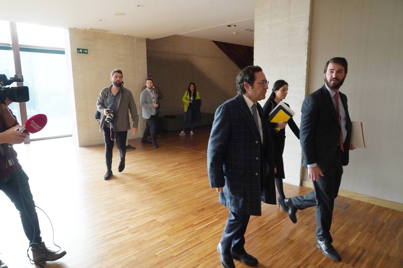 Segunda jornada del Pleno de las Cortes de Castilla y León en la que se aprobará el acuerdo de la Junta por el que se fija el límite de gasto no financiero para el ejercicio 2023.