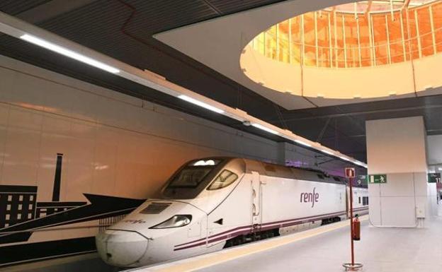 Renfe investiga la expulsión de los menores y la directora del centro habla de «actitud desmedida»