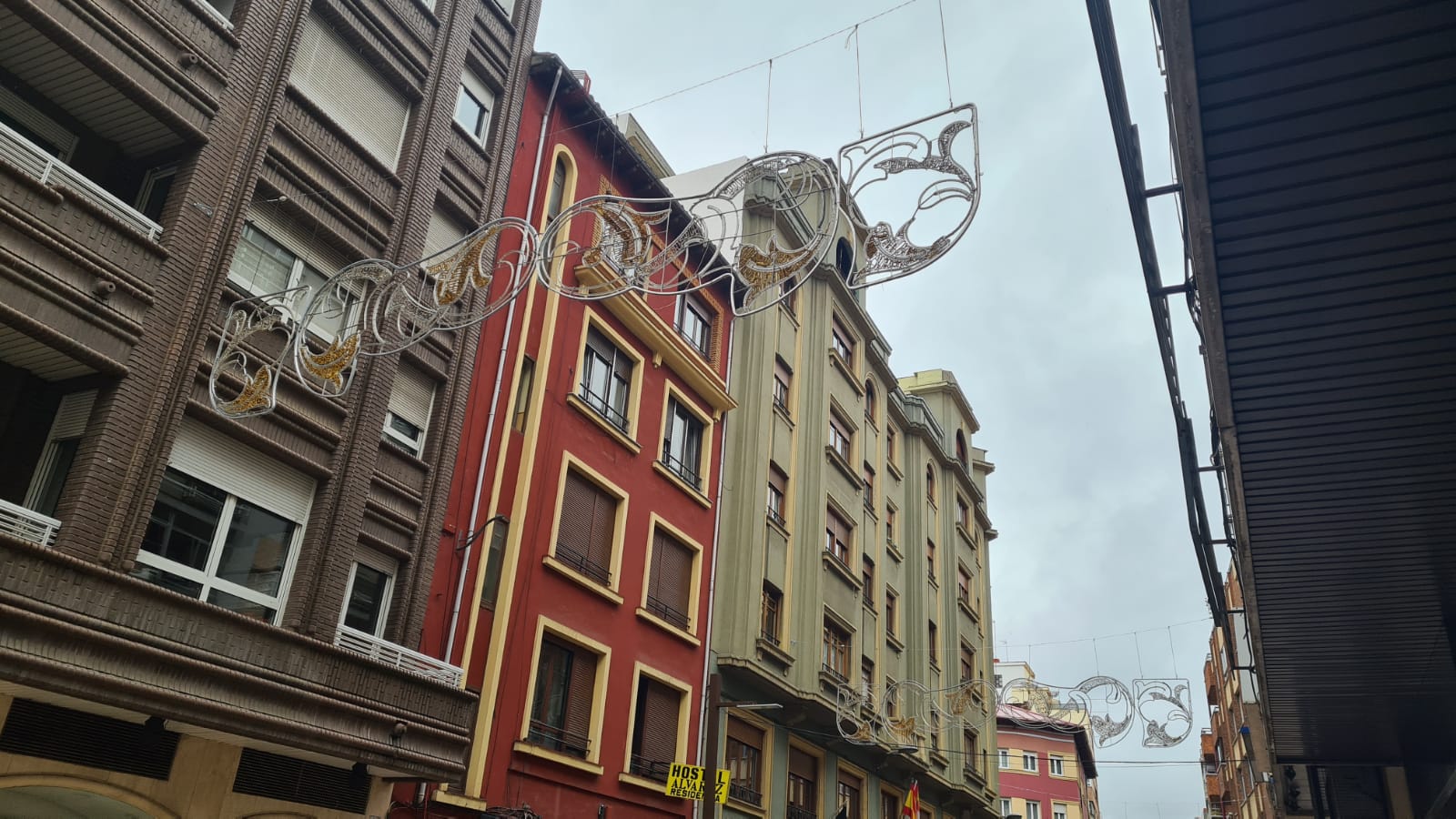 Fotos: Instalación de las luces de Navidad