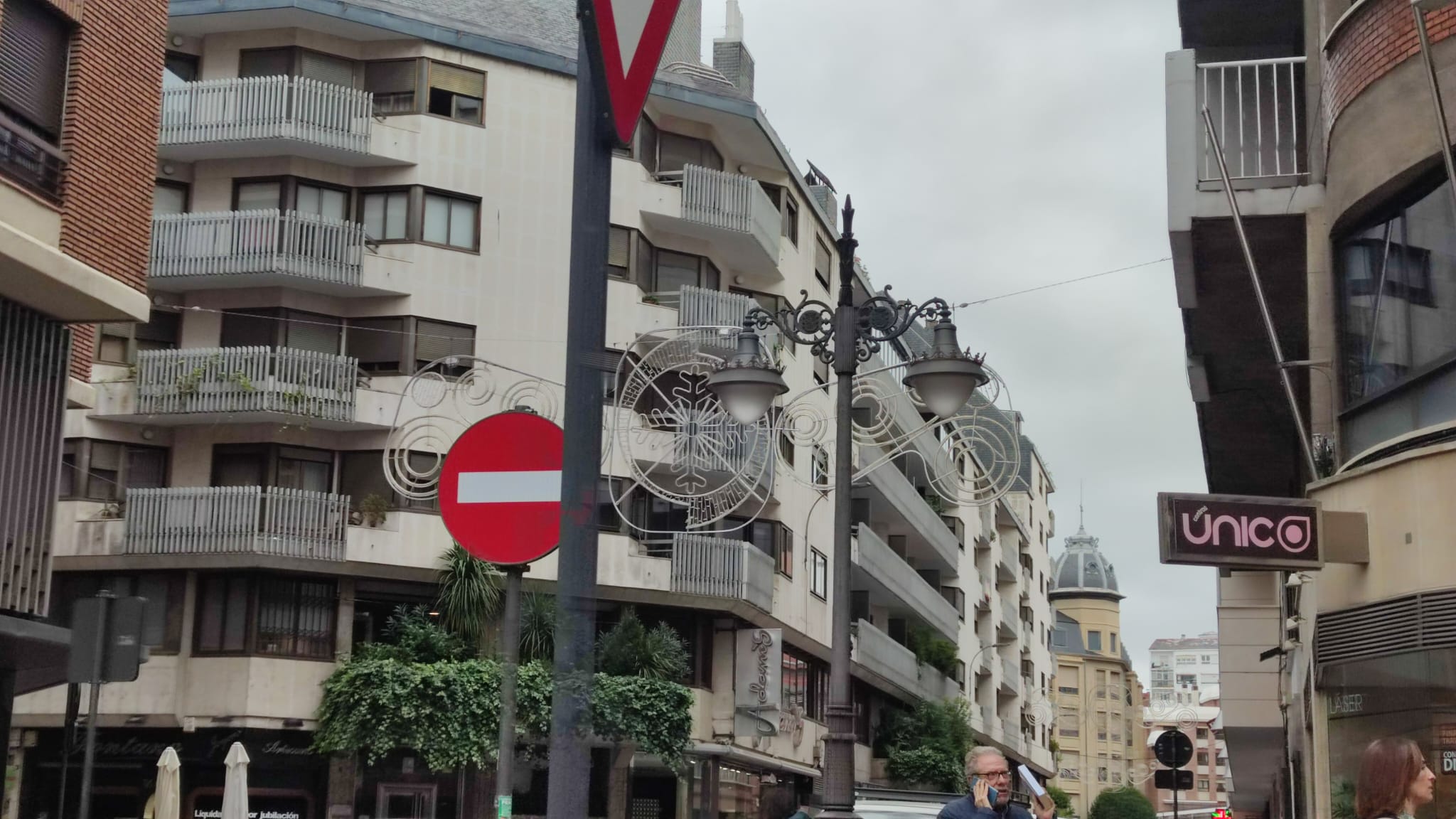 Fotos: Instalación de las luces de Navidad