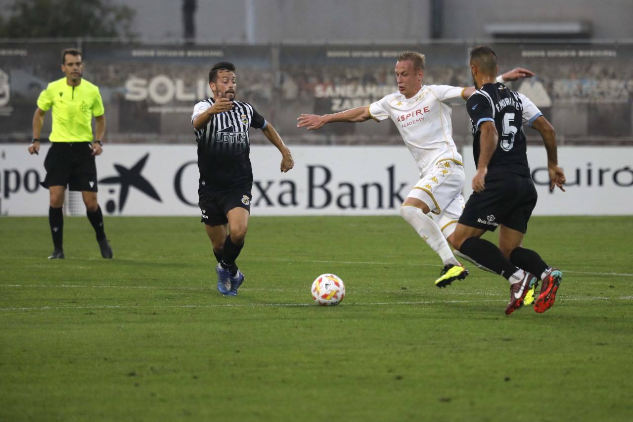 Partido correspondiente a la jornada 10 de la Primera RFEF.