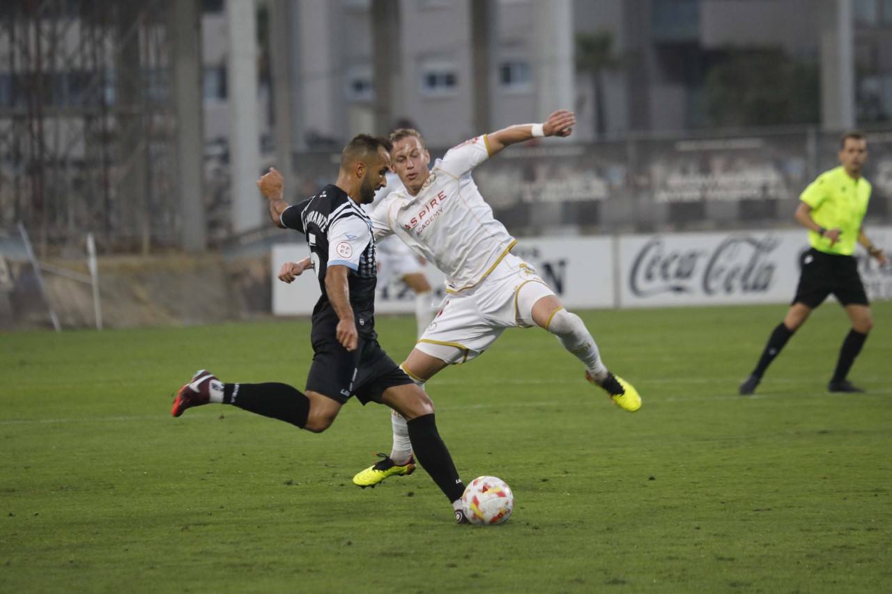 Partido correspondiente a la jornada 10 de la Primera RFEF.