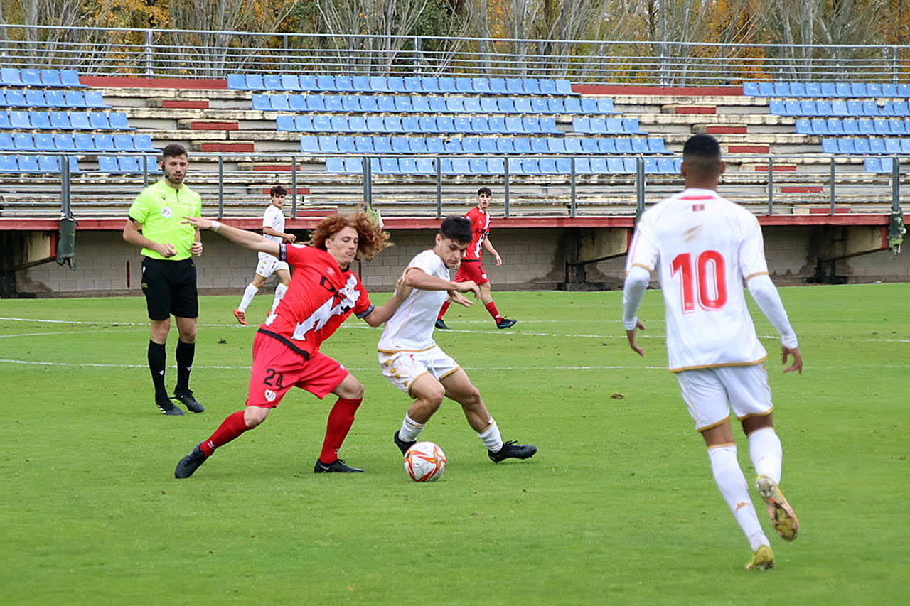 Partido correspondiente a la jornada 8 de la Liga Nacional Juvenil.