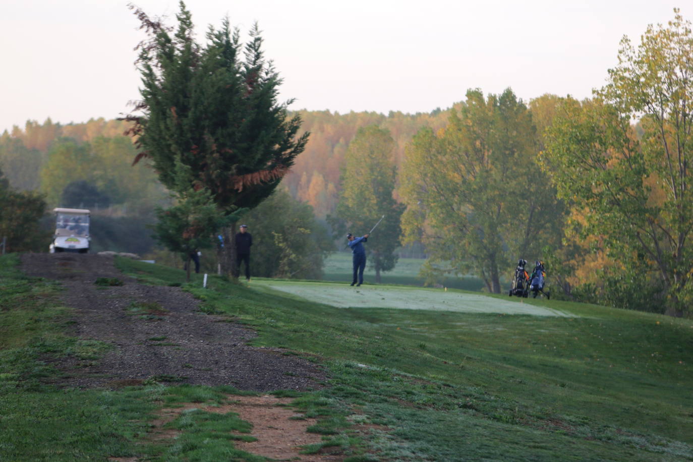 Fotos: Sesión de tarde en el II Torneo de Golf Leonoticias