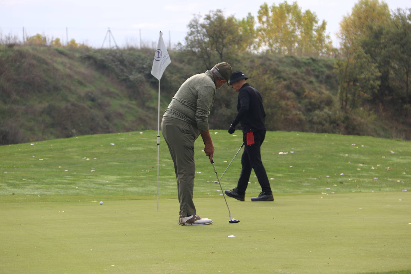 Fotos: Sesión de tarde en el II Torneo de Golf Leonoticias