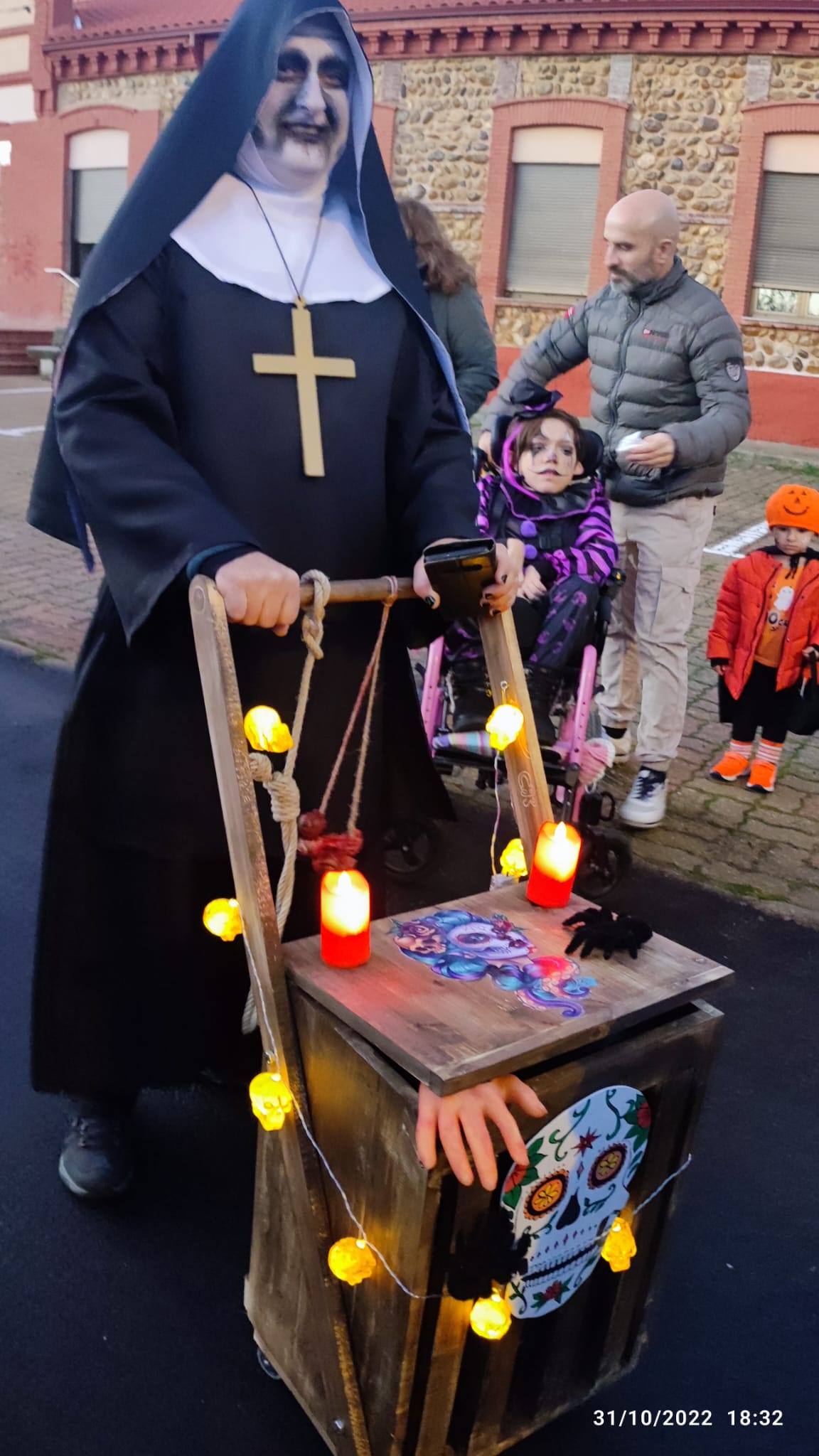 Fotos: Disfraces y diversión en la noche de los muertos vivientes