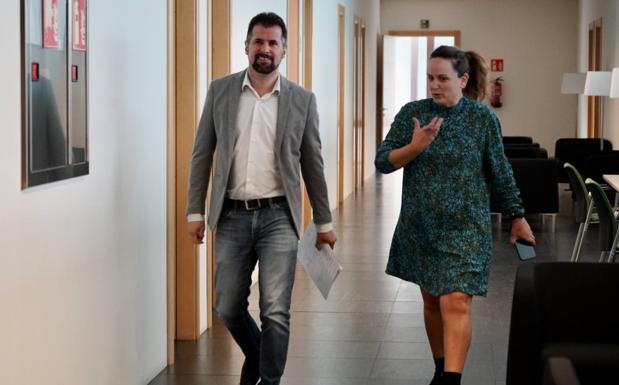 Tudanca considera «innecesario» el enfrentamiento de los alcaldes de León y Valladolid y advierte de que «desvía la atención» sobre los «agravios» del PP