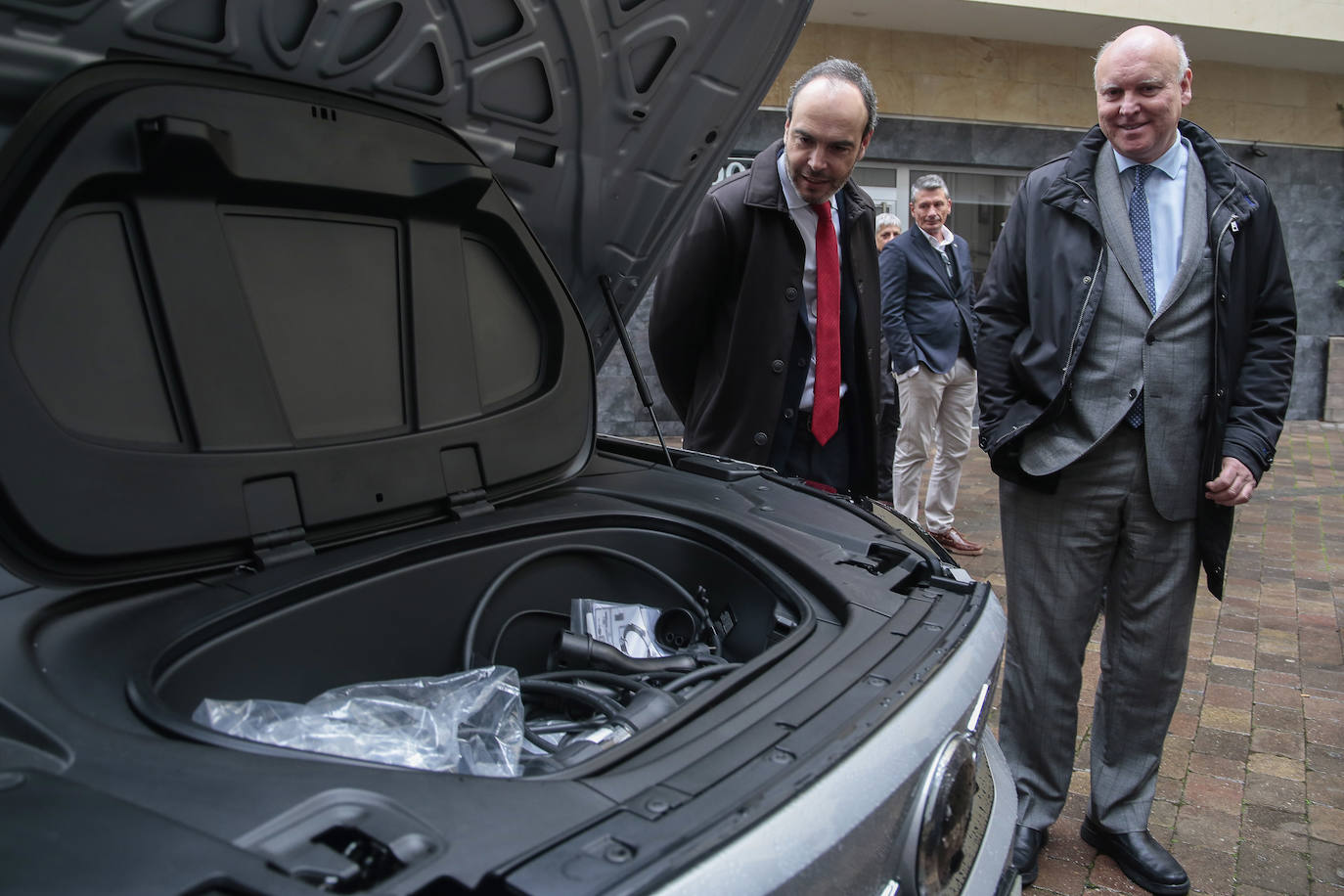 La Cámara de Comercio de León celebra la jornada 'Ventajas prácticas del vehículo eléctrico para el tejido empresarial'. 