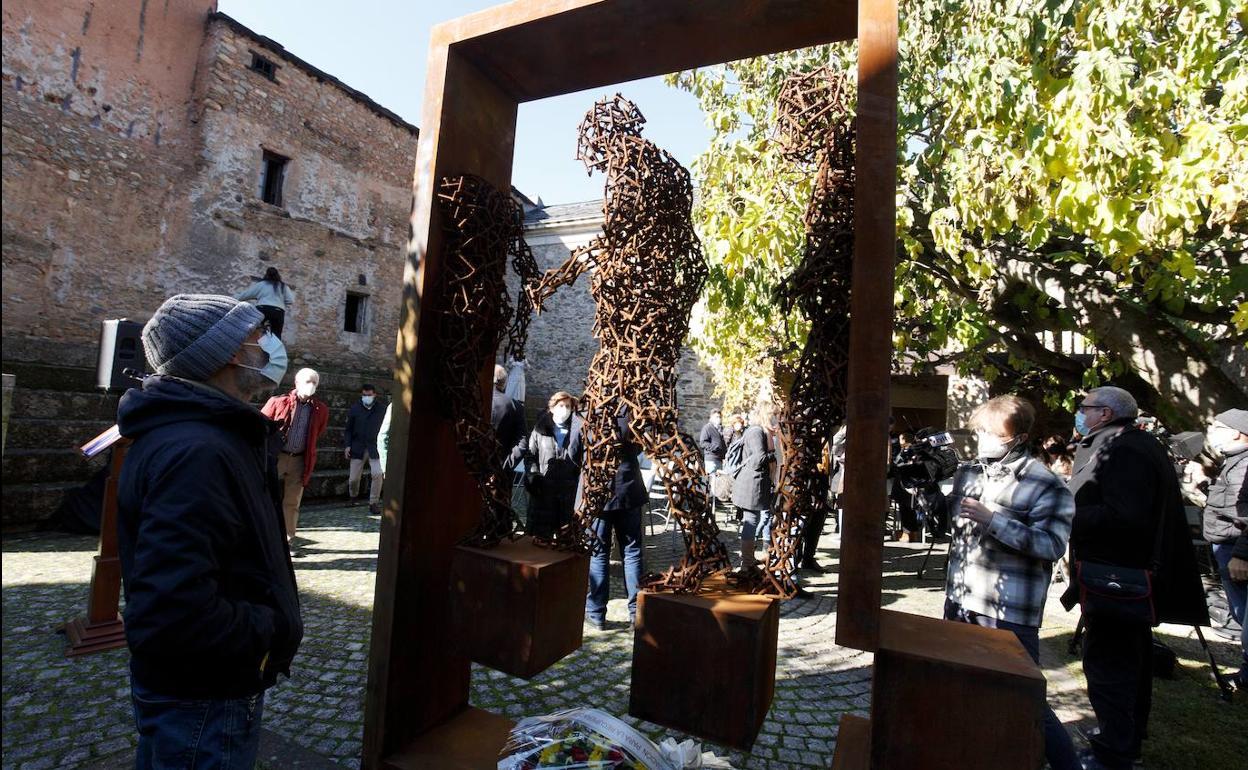 La escultura que se descubrirá será la continuación de la instalada en el Museo del Bierzo, antigua cárcel de Ponferrada.