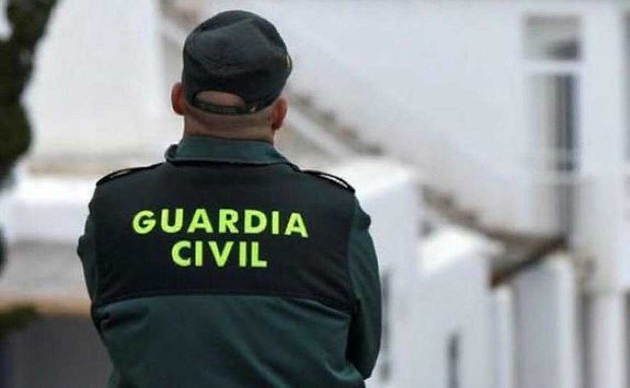 Imagen de archivo de un Guardia Civil, cuerpo que procedió a la detención del varón. 