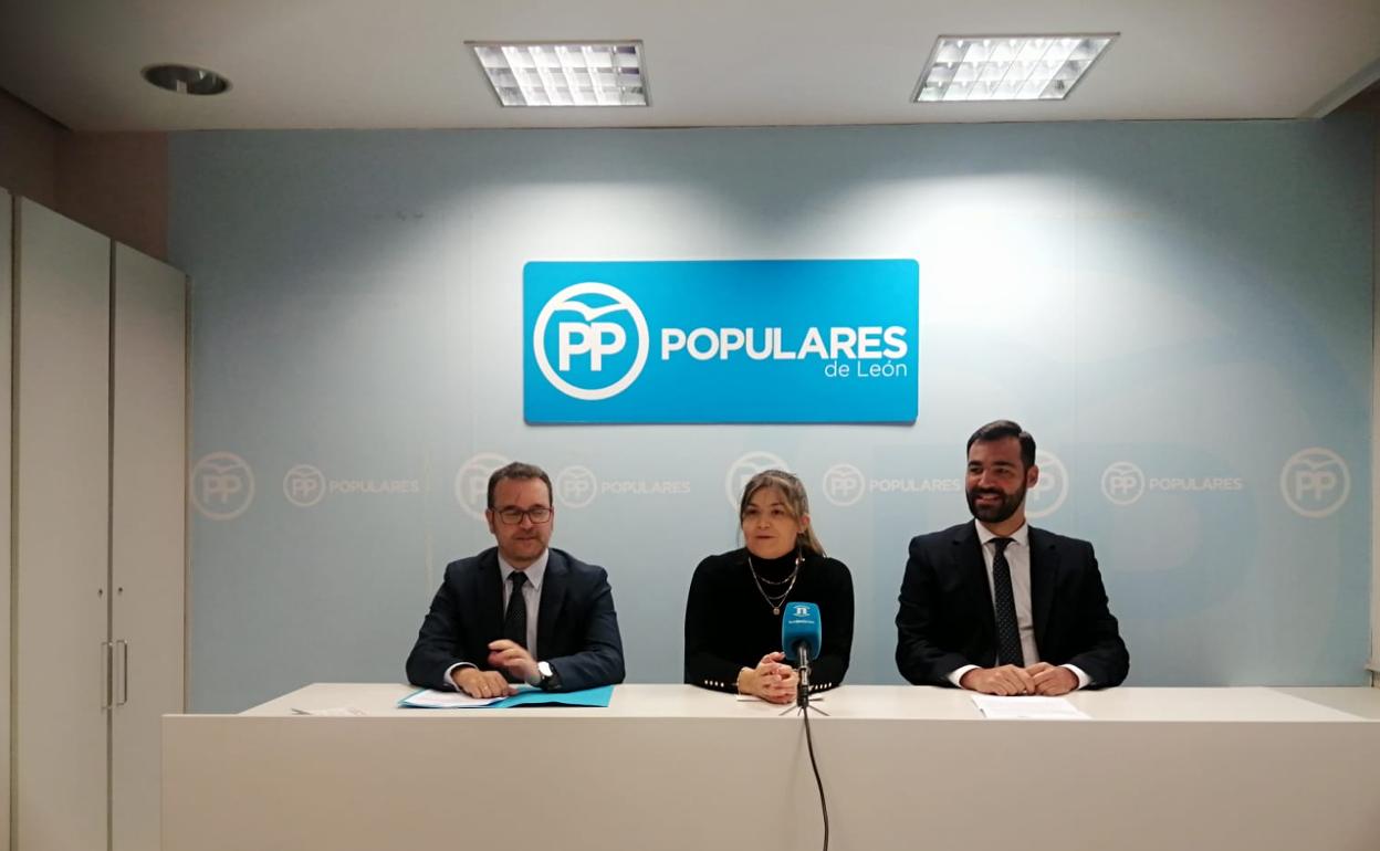 Los procuradores han presentado esta nueva campaña destinada a los jóvene con el fin de fijar población en la provincia. 