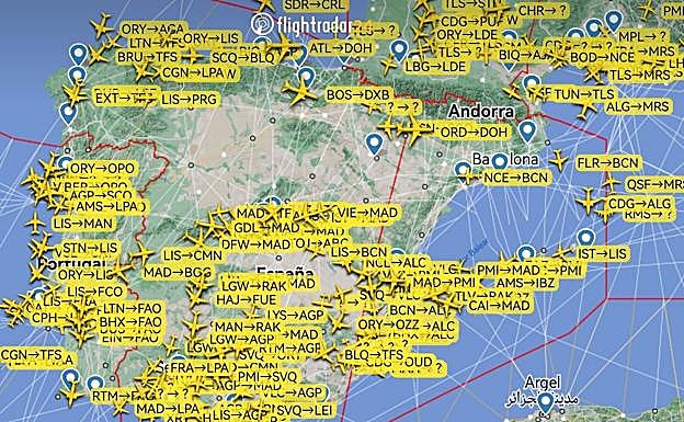 Imagen del proceso de liberalización de espacio aéreo ante la posible caída del cohete chino. 