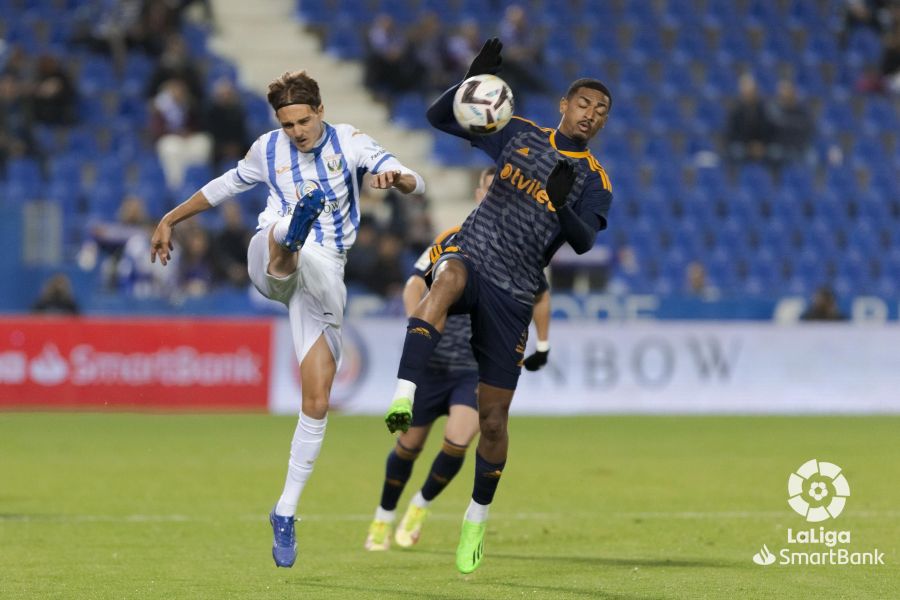 El conjunto berciano cae en el partido disputado ante el Leganés en territorio madrileño