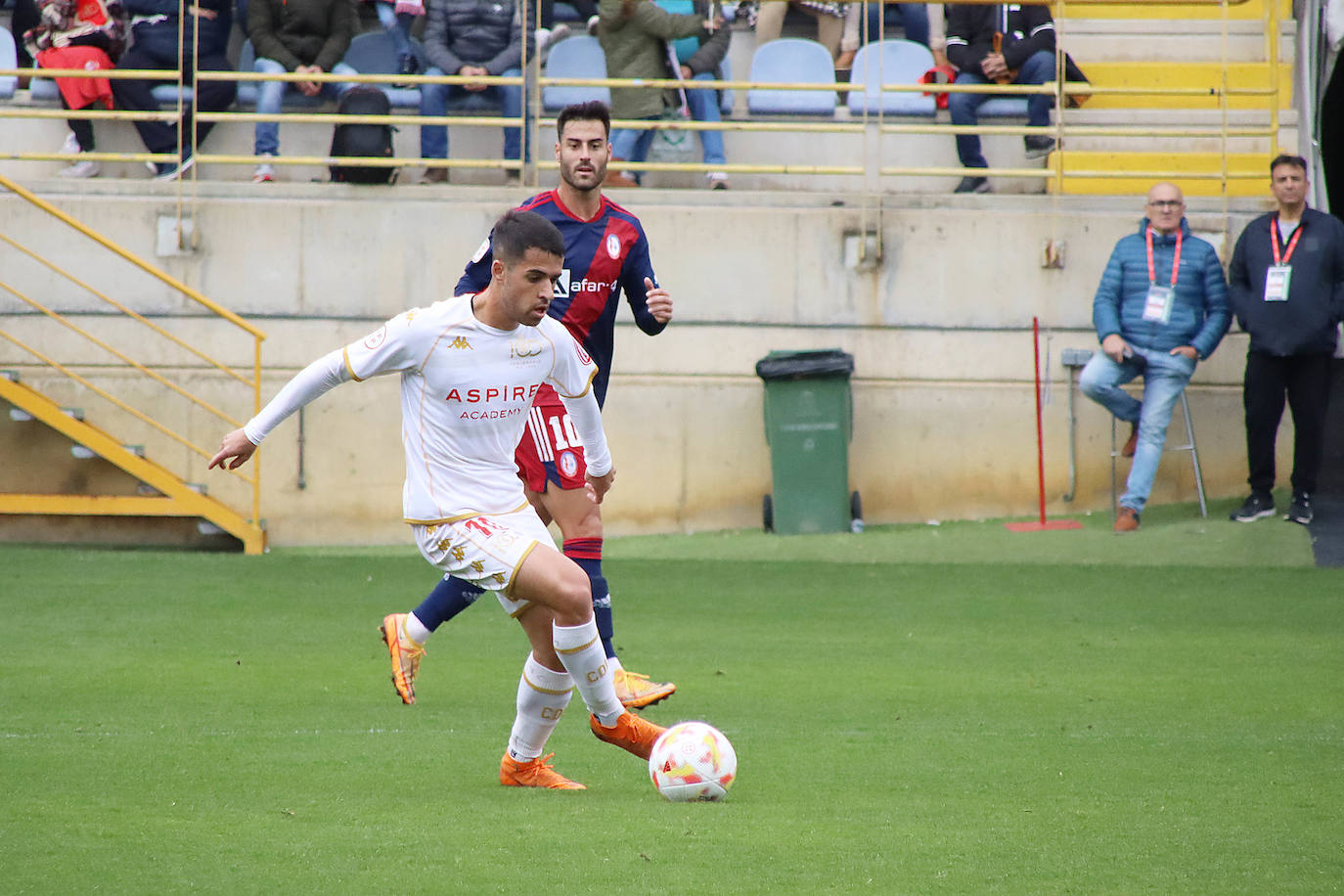 El conjunto leonés recibe al Rayo Majadahonda en la jornada 11 del grupo 1 de la Primera RFEF.