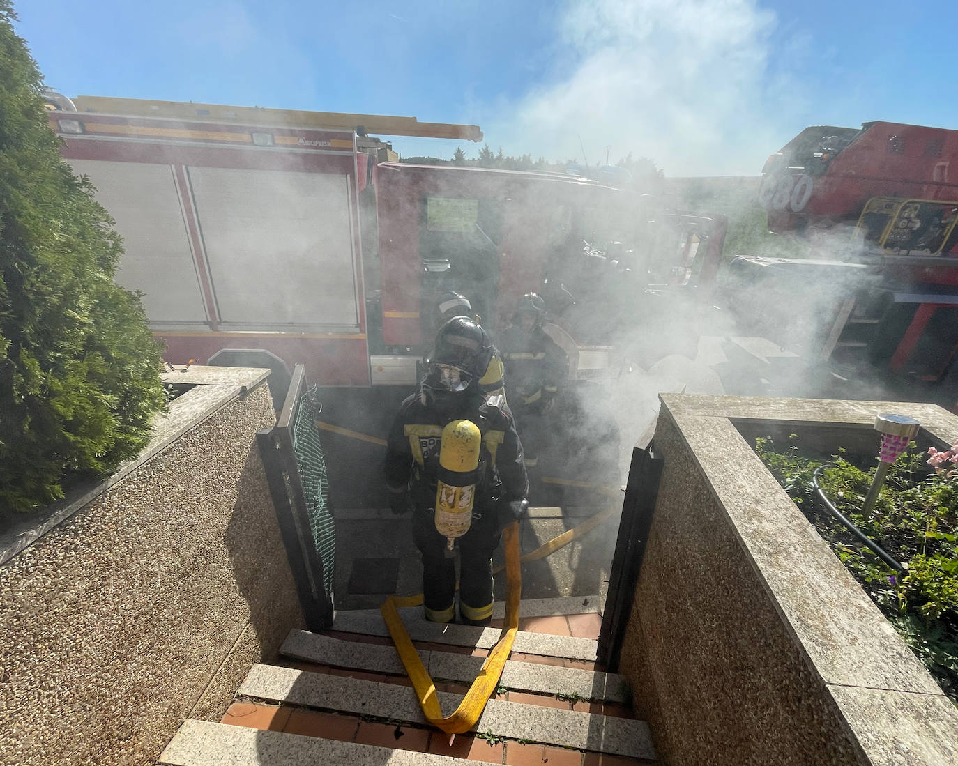 Incendio en chalet adosado en Carbajal de la Legua. 