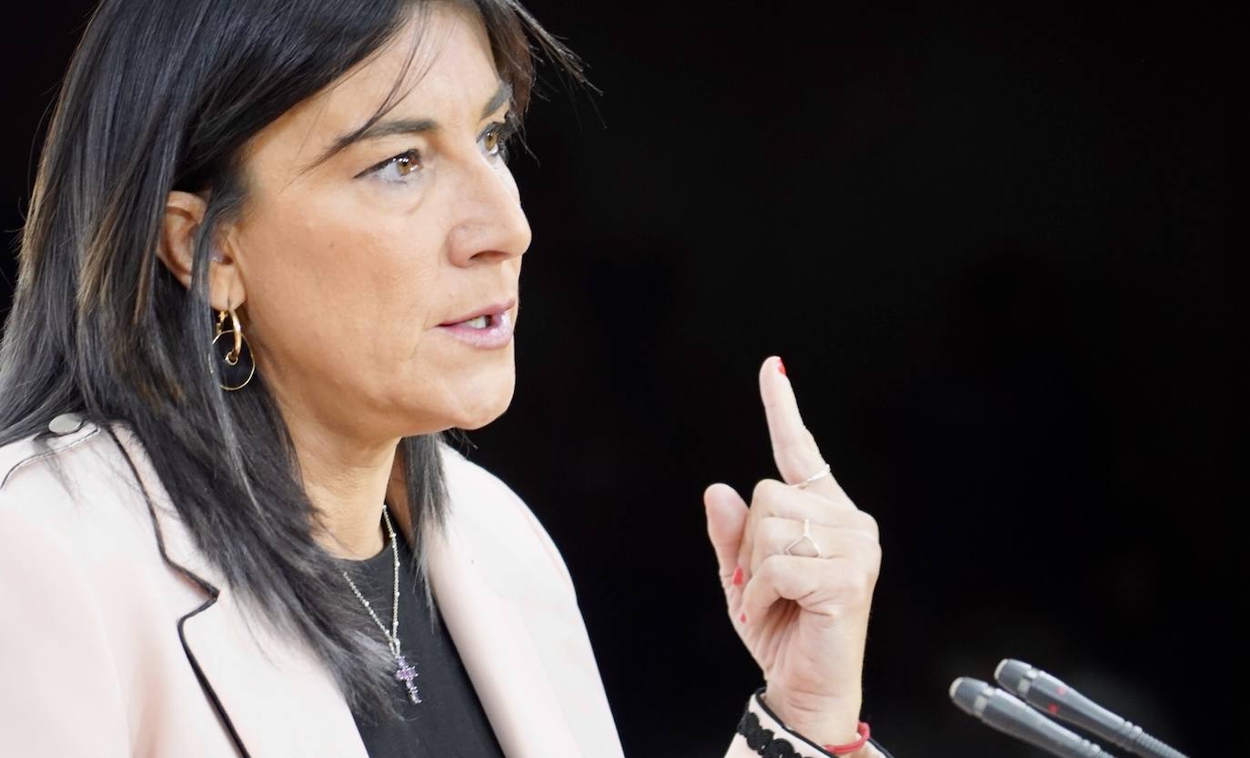 La secretaria de Organización del PSOE de Castilla y León, Ana Sánchez, analiza cuestiones de actualidad política de Castilla y León.