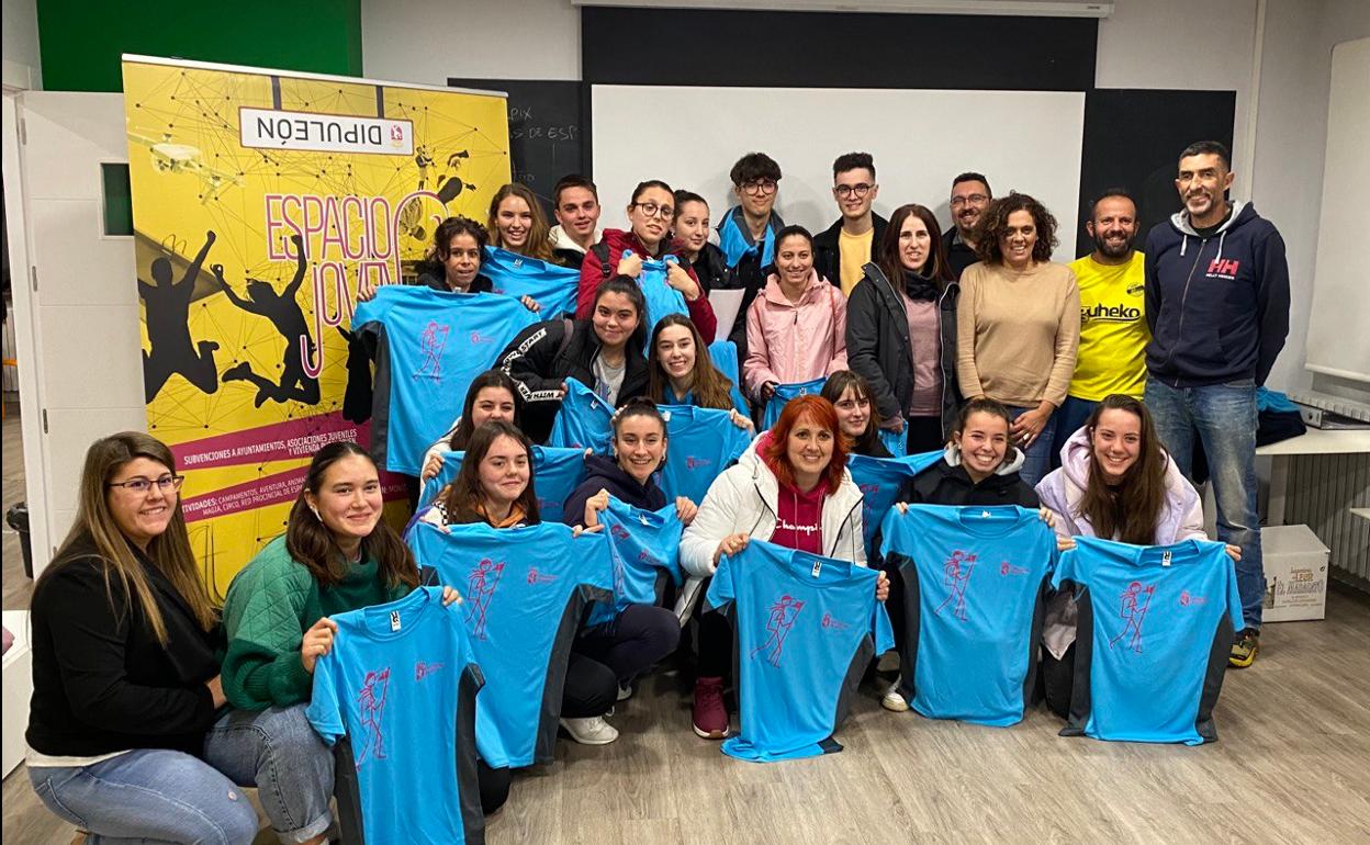 El Espacio Joven de Valencia de Don Juan recibe a 60 técnicos de toda la provincia