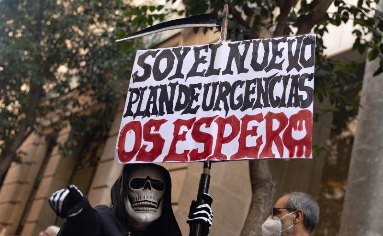 Protestas de los médicos en Madrid el pasado 7 de noviembre por el nuevo sistema de urgencias extrahospitalarias.