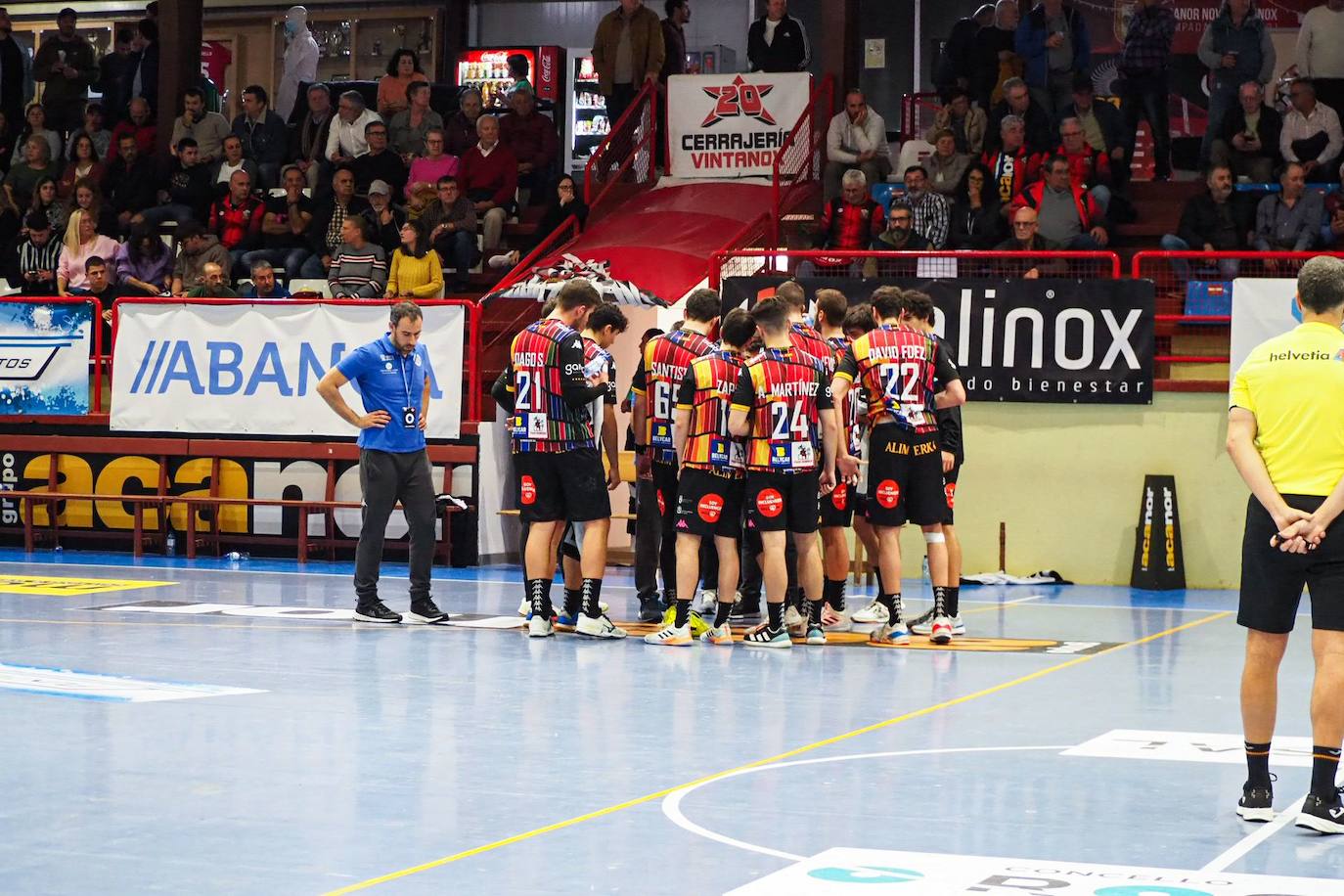 Partido correspondiente a la segunda eliminatoria de la Copa del Rey.