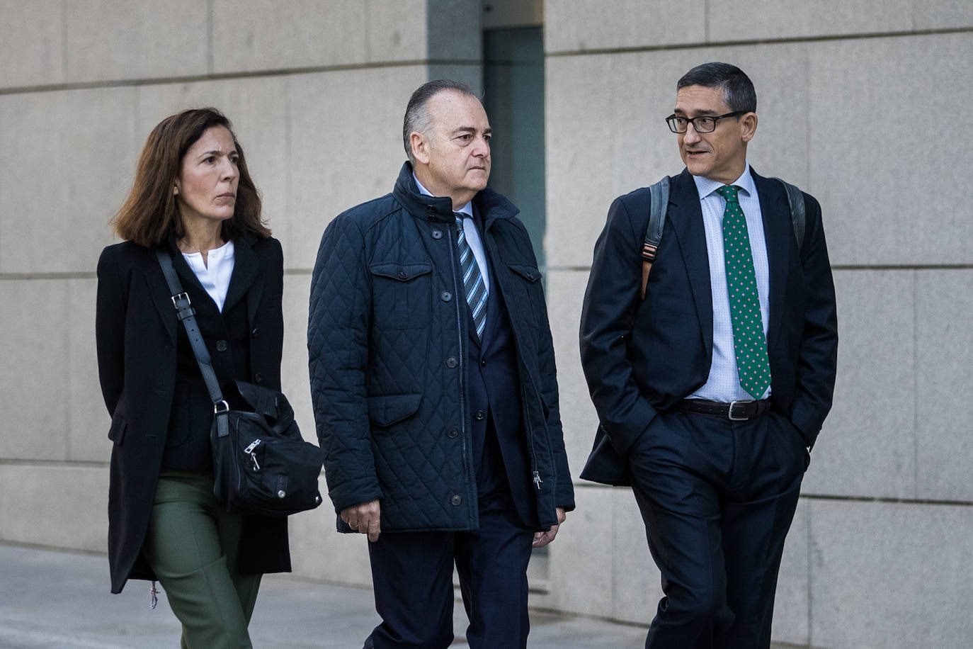 El juicio por la Púnica en León se inicia con las defensas reclamando vulneración de derechos. Las defensas de Marcos Martínez, Pedro Vicente Sánchez y Manuel Jesús López aseguran que durante el juicio se verificará la inocencia de sus representados.