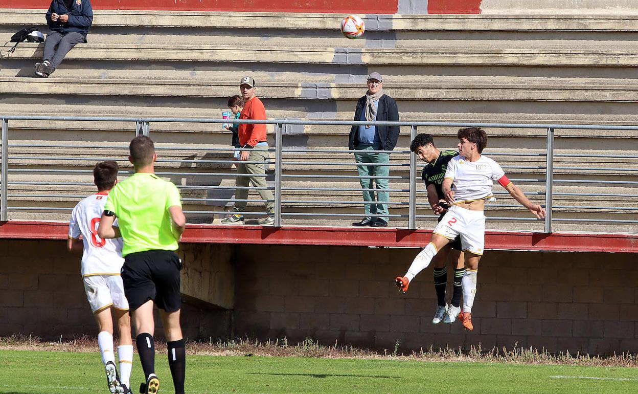 El Getafe acude al Área Deportiva de Puente Castro a medirse contra los leoneses a partir de las 13:30 horas de este sábado.