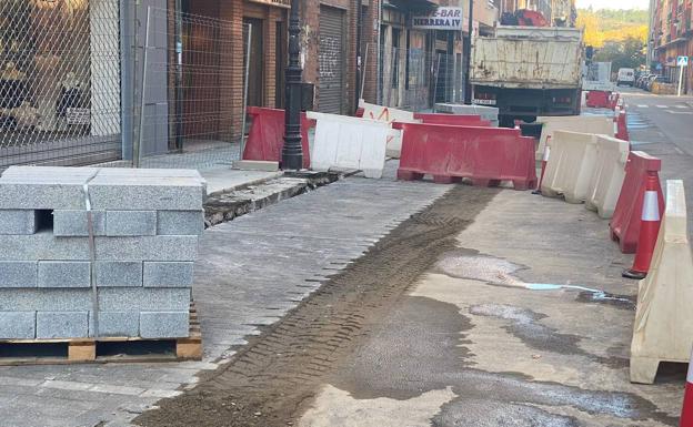 Inicio de las obras de calmado del tráfico en la avenida José María Fernández. 