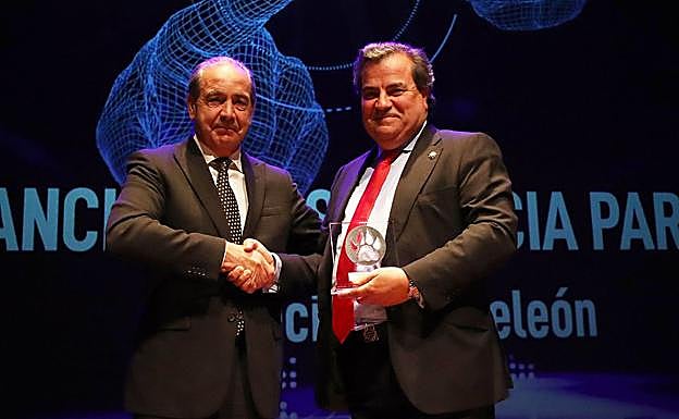 Galería. Entrega de premios en la IX gala Haz Huella de leonoticias.