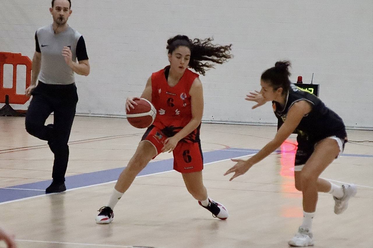 Derrota del BF León ante el Mariscos Antón Cortegada.